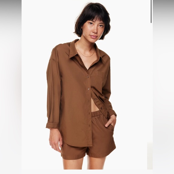 Aritzia Wilfred Free Relaxed Button Down Shirt - Picture 3 of 12
